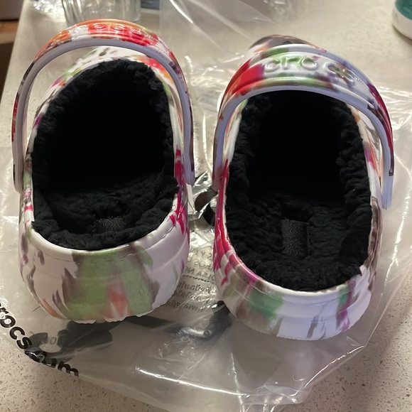 New and never used classic lined CROCS - Picture 3 of 4